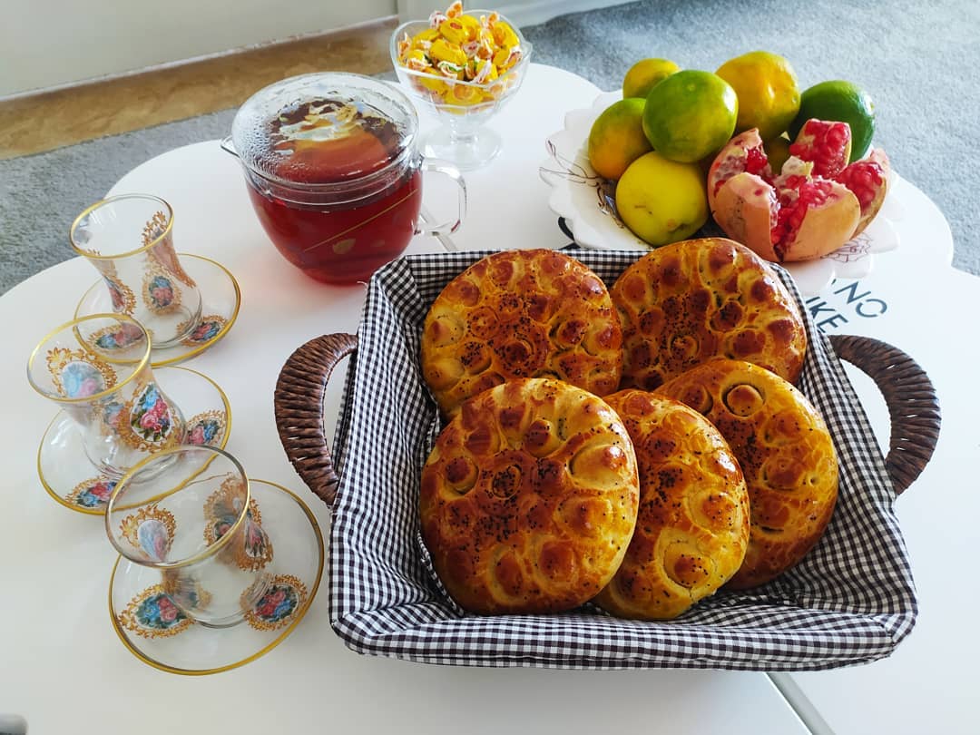 محصولات کلوچه پزی گلی نژاد